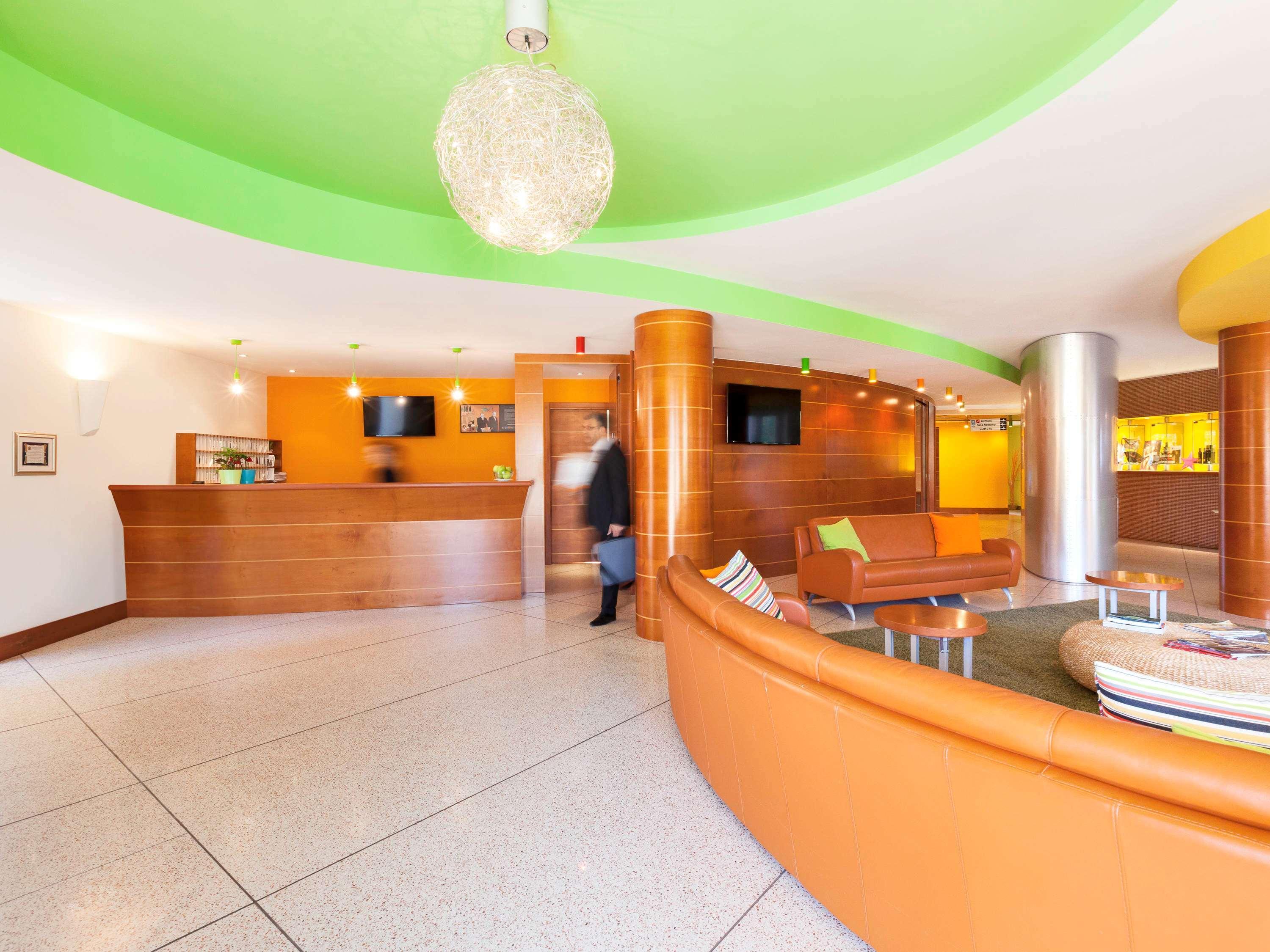 Ibis Styles Bari Giovinazzo Hotel Екстериор снимка