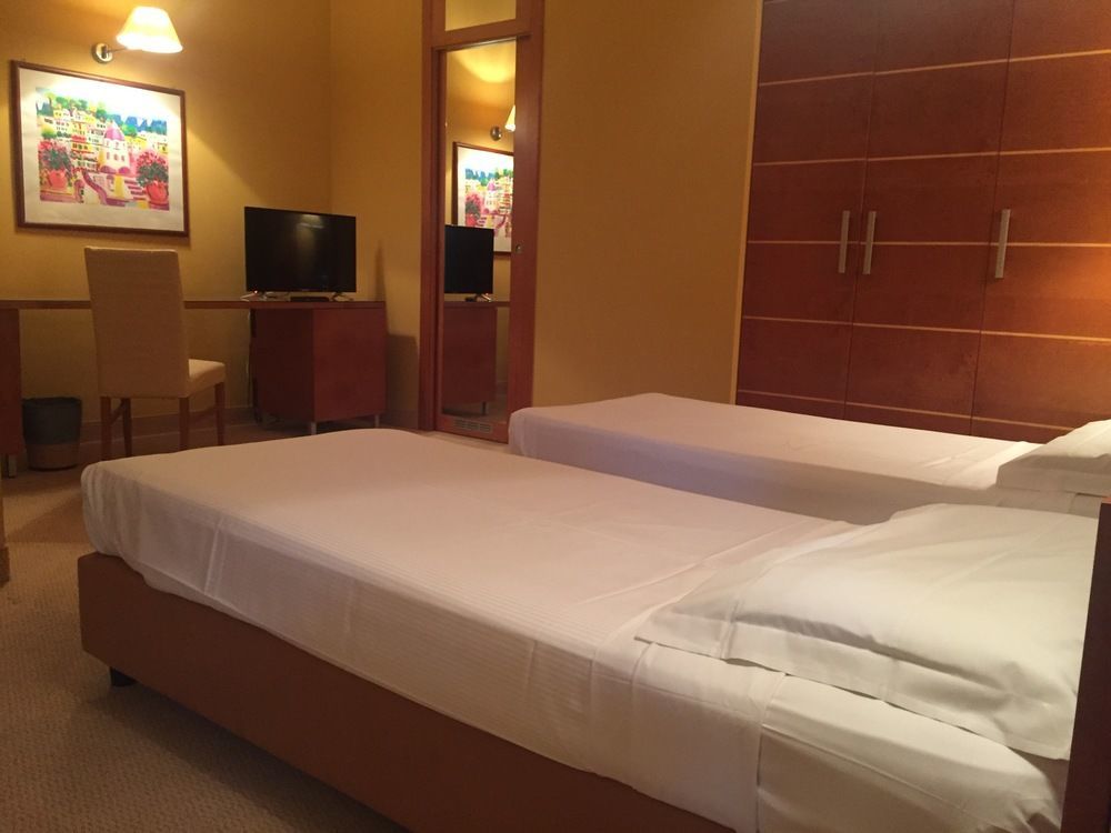 Ibis Styles Bari Giovinazzo Hotel Екстериор снимка