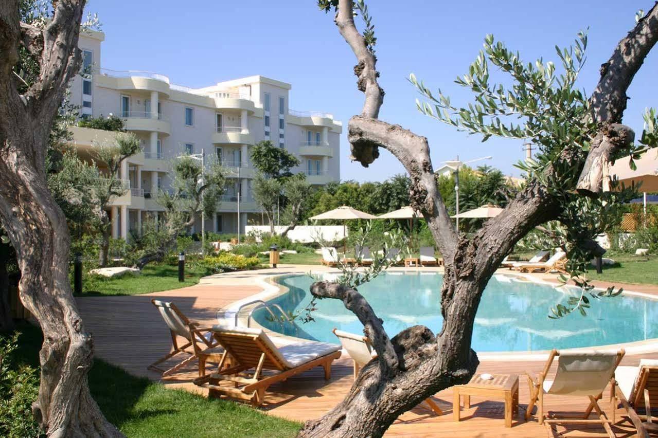 Ibis Styles Bari Giovinazzo Hotel Екстериор снимка